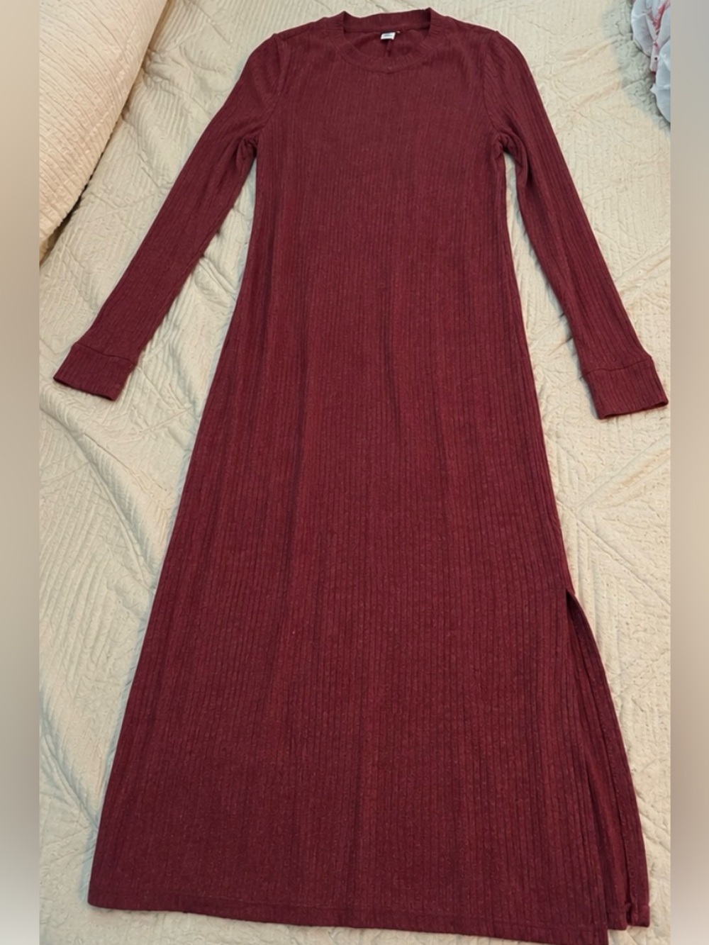 Old Navy Ribbed Maxi Dress in Burgundy